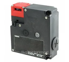 Guard lock safety-door switch, D4NL, M20, 2NC/1NO + 1NC/1NO (slow-action), head: plastic, 24-VDC solenoid lock/mechanical release, 10 to 115 VAC/VDC LED indicator